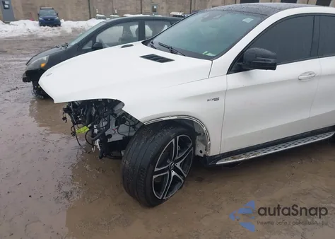 2017 Mercedes-Benz Amg Gle 43 Coupe 4Matic z USA, uszkodzony, nr VIN 4JGED6EB0HA075791